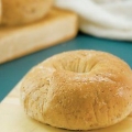 Hacer que un bagel congelado sepa como si estuviera recién horneado