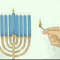 Encender una menorá de hanukkah