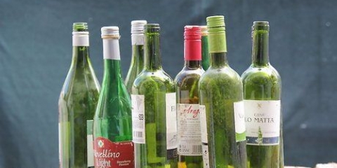 Hacer un carillón de viento con botellas de vino