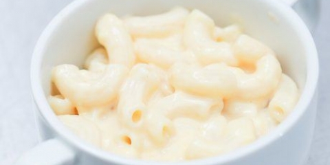 Calentar macarrones con queso